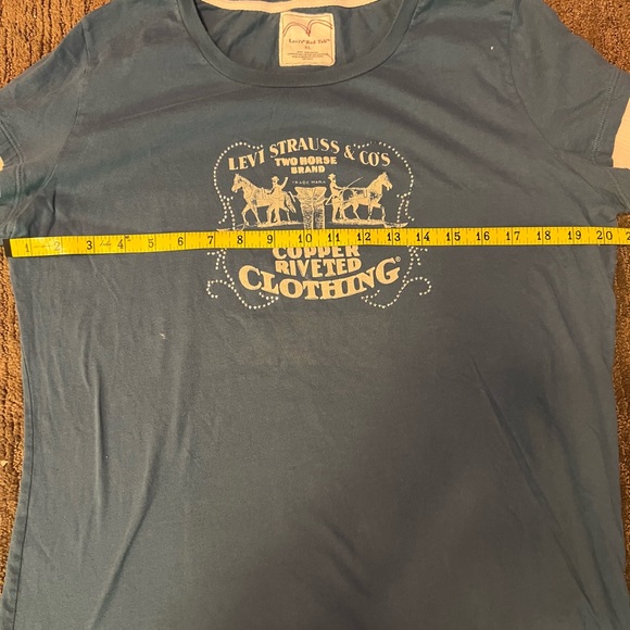 Levi’s Red Tab cotton embellished long-sleeved tshirt. Super cute & soft. XL. - Picture 10 of 10